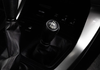 Подержанный автомобиль Toyota Land Cruiser Prado 2003 года (13 фото)