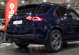 Подержанный автомобиль Mercedes-Benz GLE 2021 года (8 фото)