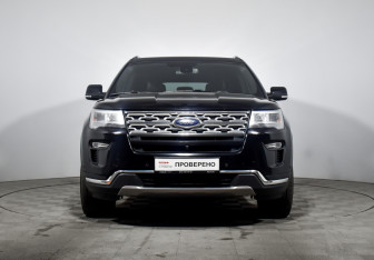 Подержанный автомобиль Ford Explorer 2018 года (2 фото)