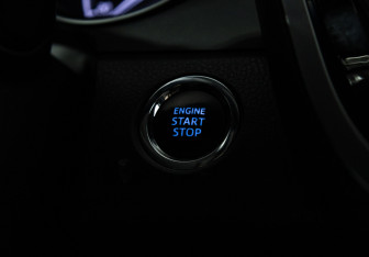 Подержанный автомобиль Toyota Camry Sedan 2019 года (18 фото)