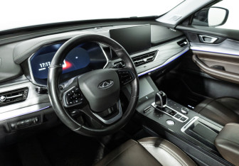 Подержанный автомобиль Chery Tiggo 8 Pro 2022 года (11 фото)