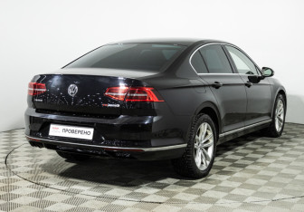 Подержанный автомобиль Volkswagen Passat Sedan 2016 года (5 фото)