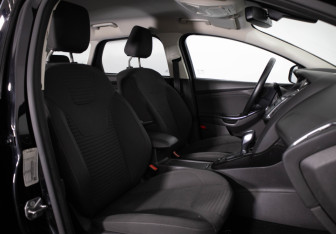 Подержанный автомобиль Ford Focus Wagon 2016 года (11 фото)