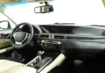 Подержанный автомобиль Lexus GS 2014 года (9 фото)