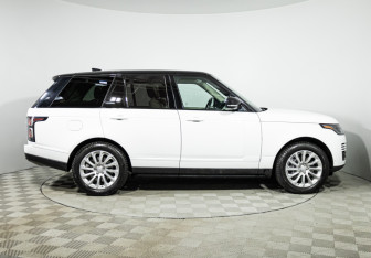Подержанный автомобиль Land Rover Range Rover 2018 года (4 фото)