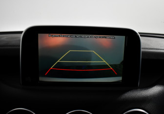 Подержанный автомобиль Kia Stinger 2018 года (17 фото)