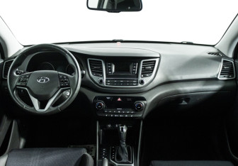 Подержанный автомобиль Hyundai Tucson 2017 года (13 фото)