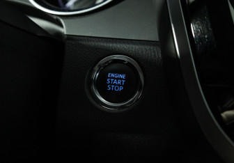 Подержанный автомобиль Toyota Camry Sedan 2021 года (18 фото)