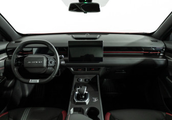 Подержанный автомобиль Jetour Dashing 2023 года (13 фото)