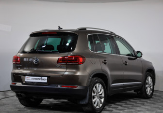 Подержанный автомобиль Volkswagen Tiguan 2015 года (5 фото)