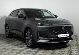 Подержанный автомобиль Changan UNI-K 2023 года (3 фото)