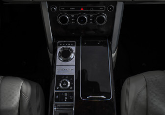 Подержанный автомобиль Land Rover Range Rover 2014 года (16 фото)