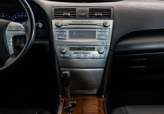 Подержанный автомобиль Toyota Camry Sedan 2011 года (11 фото)