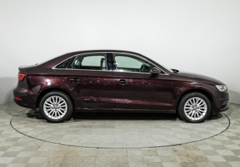 Подержанный автомобиль Audi A3 Sedan 2014 года (4 фото)