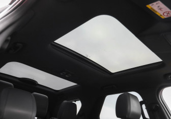 Подержанный автомобиль Land Rover Discovery 2018 года (30 фото)