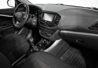 Подержанный автомобиль LADA (ВАЗ) Vesta Sedan 2017 года (12 фото)