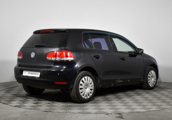 Подержанный автомобиль Volkswagen Golf Wagon 2009 года (5 фото)