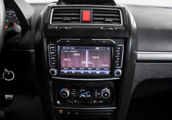 Подержанный автомобиль Great Wall Hover H3 2014 года (14 фото)