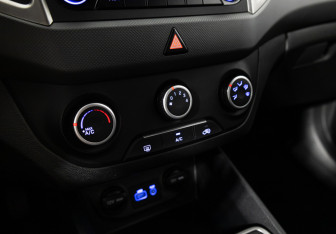 Подержанный автомобиль Hyundai Creta 2019 года (16 фото)