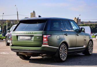 Подержанный автомобиль Land Rover Range Rover 2017 года (7 фото)