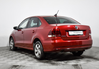 Подержанный автомобиль Volkswagen Polo Sedan 2019 года (7 фото)