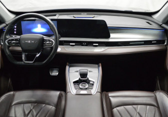 Подержанный автомобиль Chery Tiggo 8 Pro Max 2023 года (14 фото)