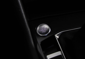 Подержанный автомобиль Volkswagen Tiguan 2021 года (18 фото)