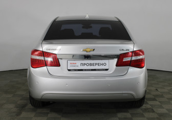 Подержанный автомобиль Chevrolet Cruze Sedan 2012 года (5 фото)