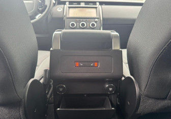 Подержанный автомобиль Land Rover Discovery 2019 года (21 фото)