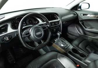 Подержанный автомобиль Audi A4 Sedan 2015 года (11 фото)
