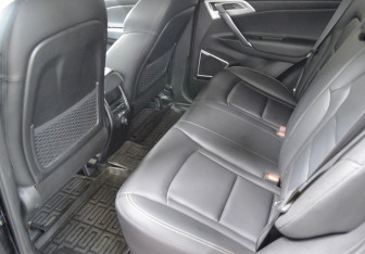 Подержанный автомобиль Geely Atlas 2018 года (11 фото)