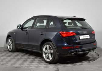 Подержанный автомобиль Audi Q5 2015 года (7 фото)