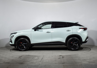Подержанный автомобиль Omoda C5 2023 года (8 фото)