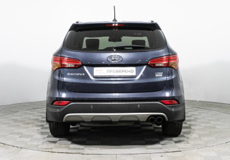 Подержанный автомобиль Hyundai Santa Fe 2013 года (6 фото)