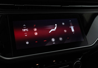 Подержанный автомобиль Omoda S5 2023 года (18 фото)