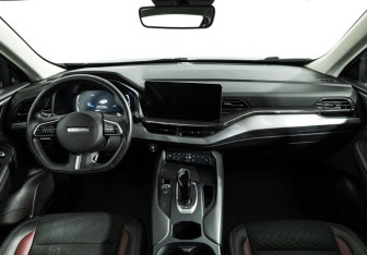 Подержанный автомобиль Haval F7x 2022 года (13 фото)