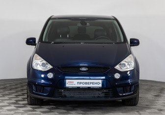 Подержанный автомобиль Ford S-MAX 2008 года (2 фото)