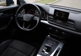 Подержанный автомобиль Audi Q5 2018 года (8 фото)