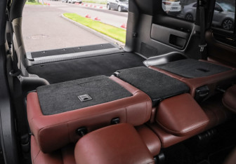 Подержанный автомобиль Lexus LX 2019 года (34 фото)