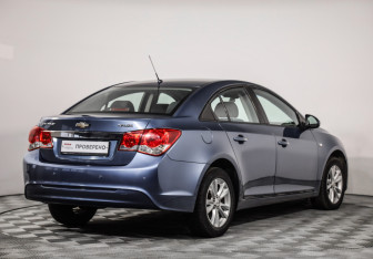 Подержанный автомобиль Chevrolet Cruze Sedan 2013 года (5 фото)