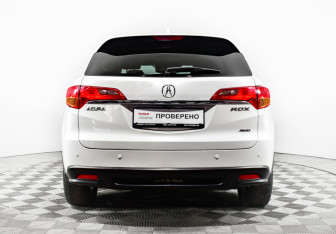 Подержанный автомобиль Acura RDX 2014 года (6 фото)