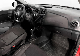 Подержанный автомобиль Renault Logan Sedan 2021 года (13 фото)
