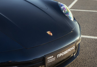 Подержанный автомобиль Porsche 911 Coupe 2021 года (10 фото)