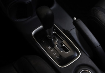 Подержанный автомобиль Mitsubishi Outlander 2015 года (17 фото)