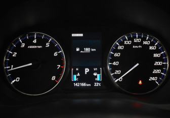 Подержанный автомобиль Mitsubishi Outlander 2013 года (21 фото)