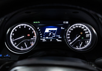 Подержанный автомобиль Toyota Camry Sedan 2020 года (30 фото)