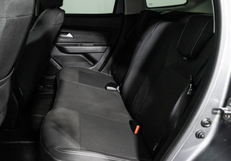 Подержанный автомобиль Renault Duster 2021 года (10 фото)