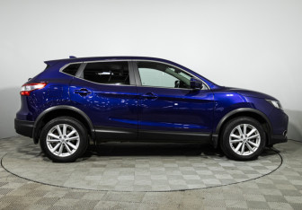 Подержанный автомобиль Nissan Qashqai 2018 года (4 фото)