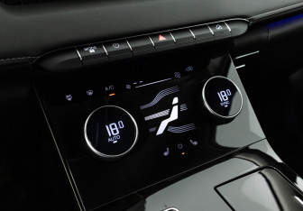 Подержанный автомобиль Exeed LX 2023 года (21 фото)