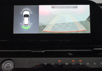 Подержанный автомобиль Omoda C5 2024 года (17 фото)